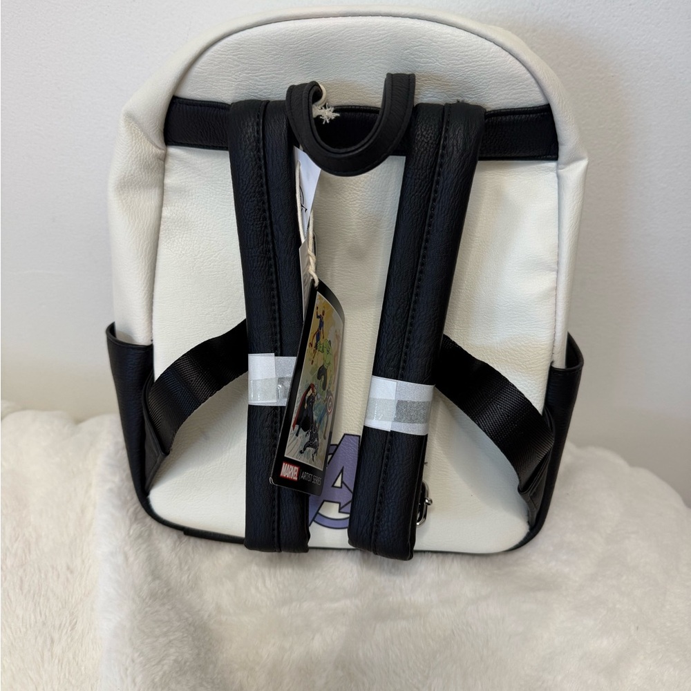 Loungefly Marvel Superheroes White and Black Bag - Picture 2 of 4